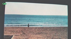 Un’ombra in spiaggia